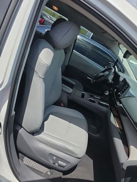 2021 Toyota Sienna XLE 8 Passenger