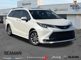 2021 Toyota Sienna XLE 8 Passenger