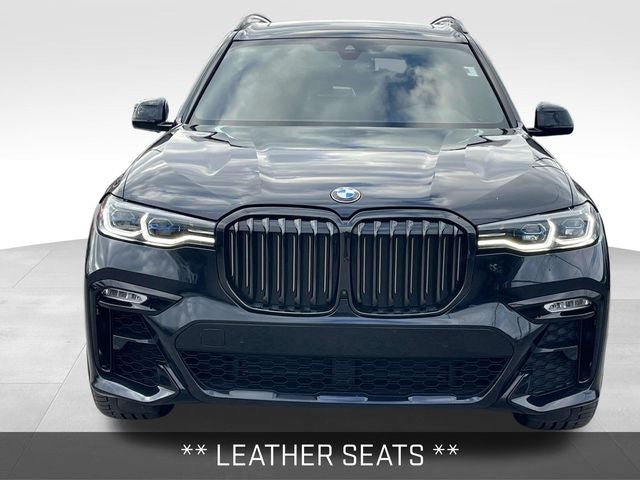 2022 BMW X7 M50i