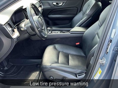 2022 Volvo S60 B5 Momentum