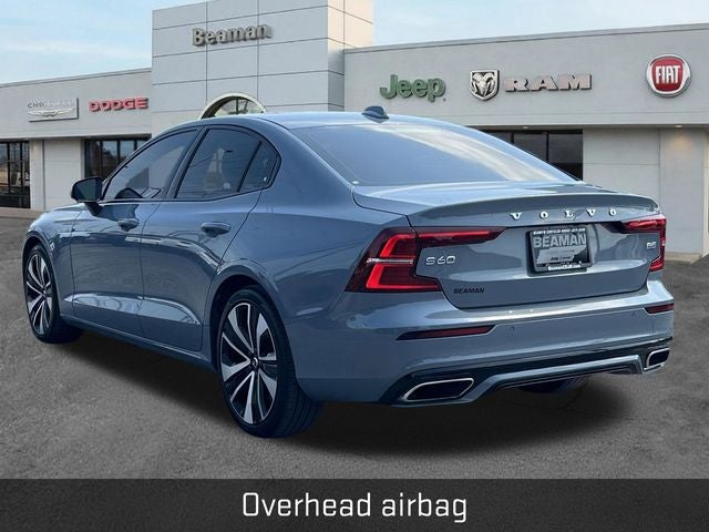 2022 Volvo S60 B5 Momentum