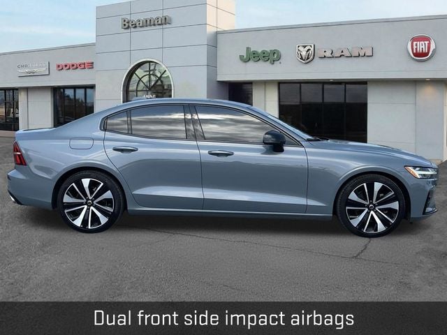 2022 Volvo S60 B5 Momentum