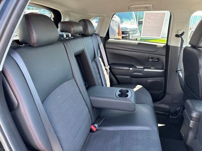 2024 Mitsubishi Outlander Sport Base