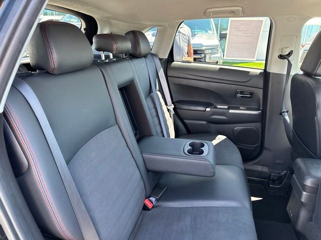 2024 Mitsubishi Outlander Sport Base