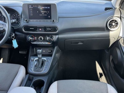 2023 Hyundai Kona SE