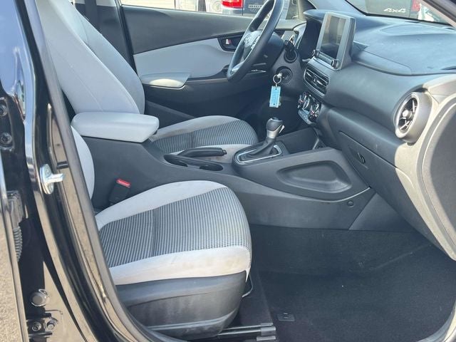 2023 Hyundai Kona SE