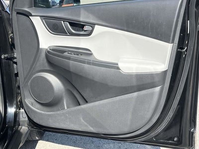 2023 Hyundai Kona SE