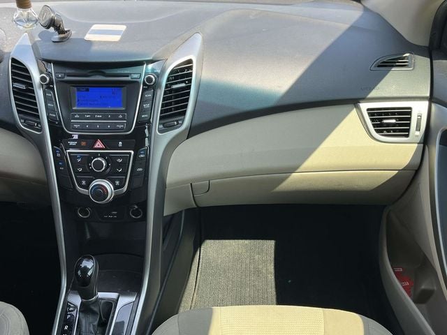 2017 Hyundai Elantra GT Base