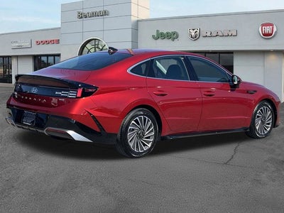 2025 Hyundai Sonata Hybrid SEL