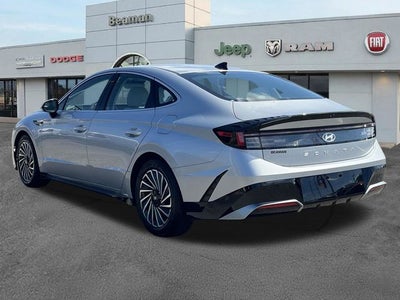 2025 Hyundai Sonata Hybrid SEL
