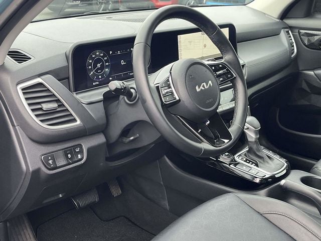 2025 Kia Seltos EX