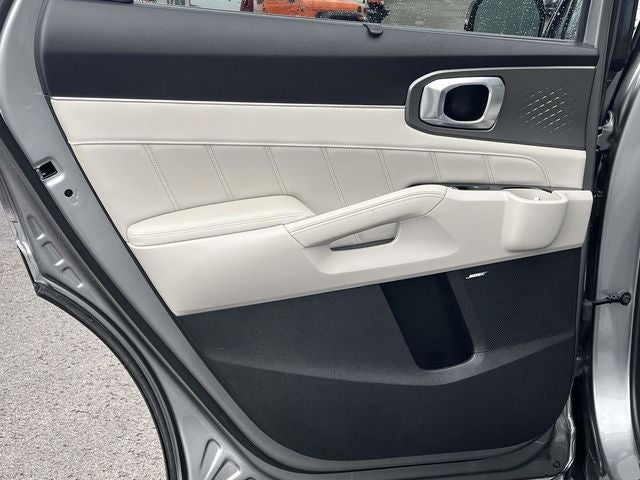 2024 Kia Sorento Plug-In Hybrid SX Prestige