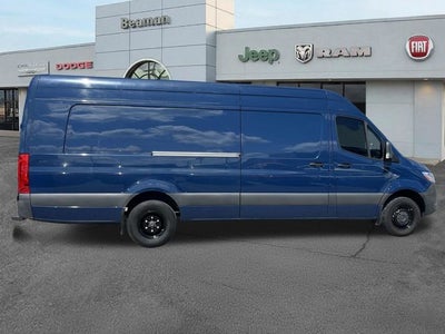 2022 Mercedes-Benz Sprinter 3500 Cargo 170 WB Extended