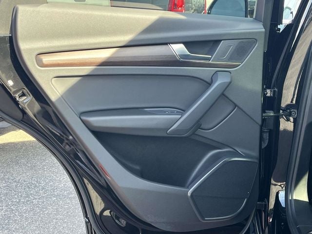 2023 Audi Q5 40 Premium quattro