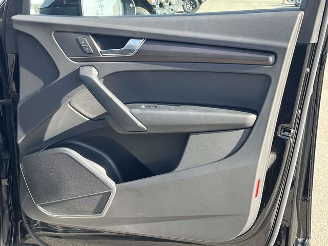 2023 Audi Q5 40 Premium quattro