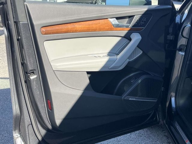 2022 Audi Q5 45 S line Premium quattro