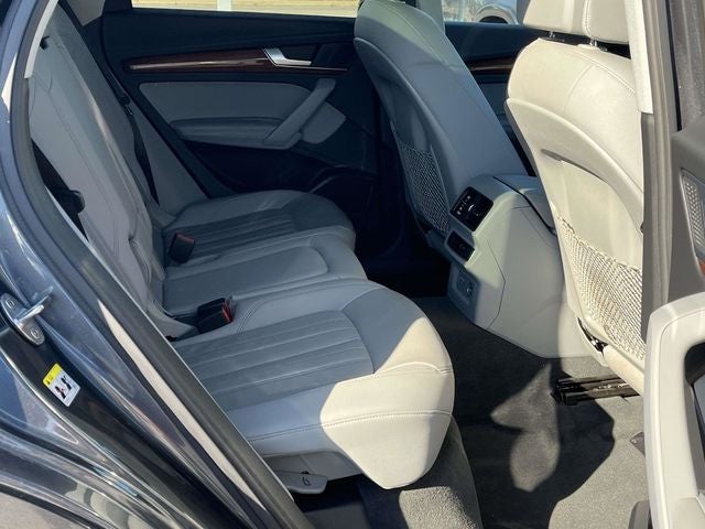 2022 Audi Q5 45 S line Premium quattro