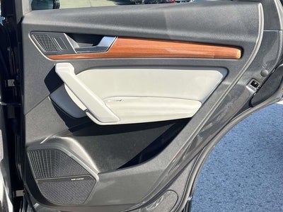 2022 Audi Q5 45 S line Premium quattro
