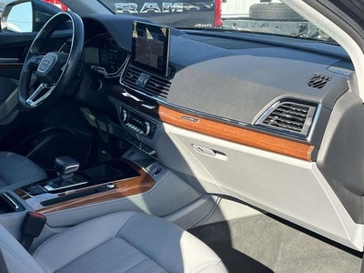 2022 Audi Q5 45 S line Premium quattro