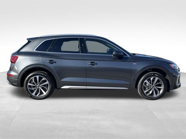 2022 Audi Q5 45 S line Premium quattro