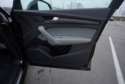 2022 Audi Q5 45 S line Premium quattro