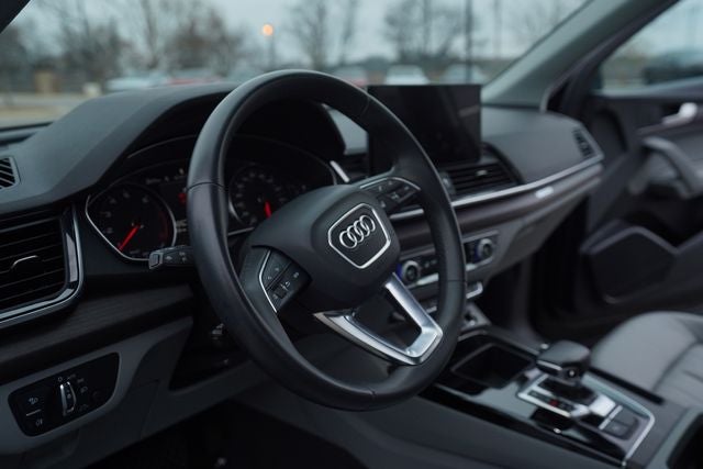 2022 Audi Q5 45 S line Premium quattro