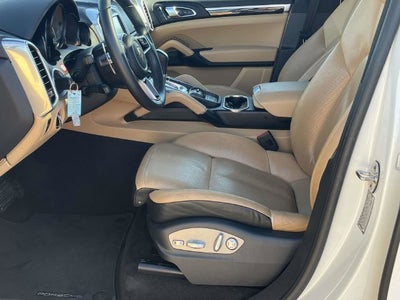 2016 Porsche Cayenne Base