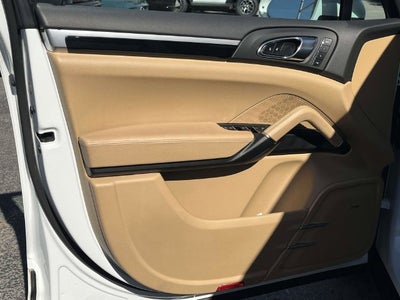 2016 Porsche Cayenne Base