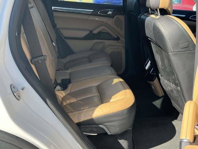 2016 Porsche Cayenne Base
