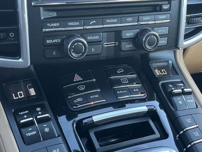 2016 Porsche Cayenne Base