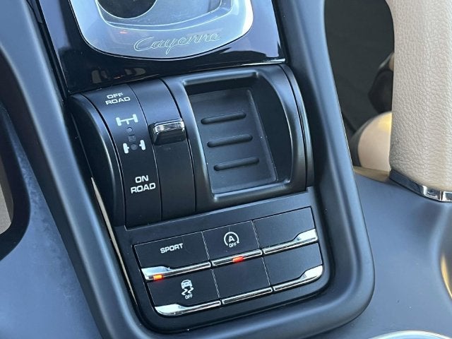 2016 Porsche Cayenne Base