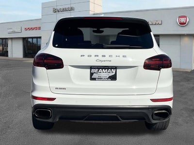 2016 Porsche Cayenne Base