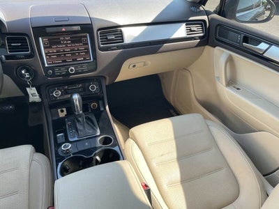 2012 Volkswagen Touareg VR6 FSI Sport