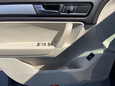 2012 Volkswagen Touareg VR6 FSI Sport