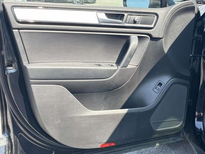 2017 Volkswagen Touareg V6 4Motion