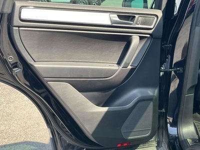 2017 Volkswagen Touareg V6 4Motion