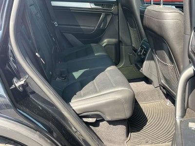 2017 Volkswagen Touareg V6 4Motion