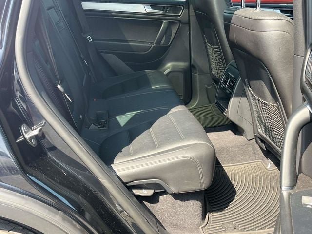 2017 Volkswagen Touareg V6 4Motion