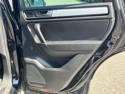 2017 Volkswagen Touareg V6 4Motion
