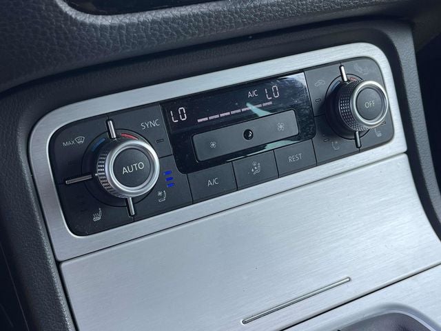 2017 Volkswagen Touareg V6 4Motion