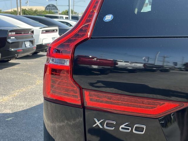 2021 Volvo XC60 T5 Momentum