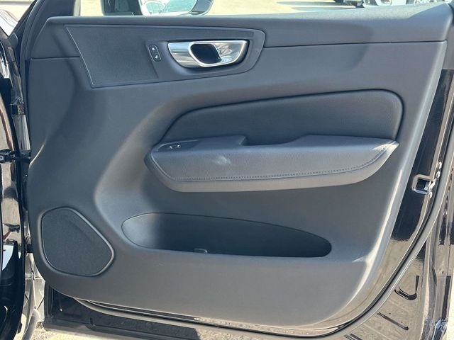 2021 Volvo XC60 T5 Momentum