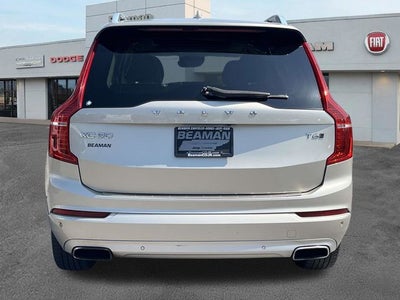 2016 Volvo XC90 T6 Momentum