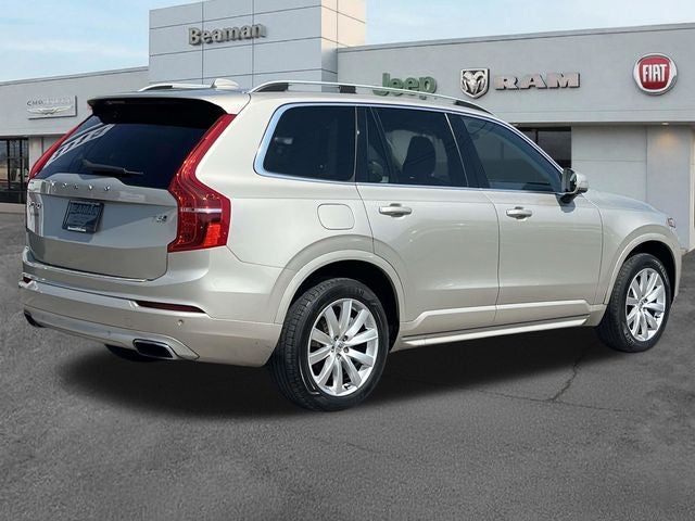 2016 Volvo XC90 T6 Momentum
