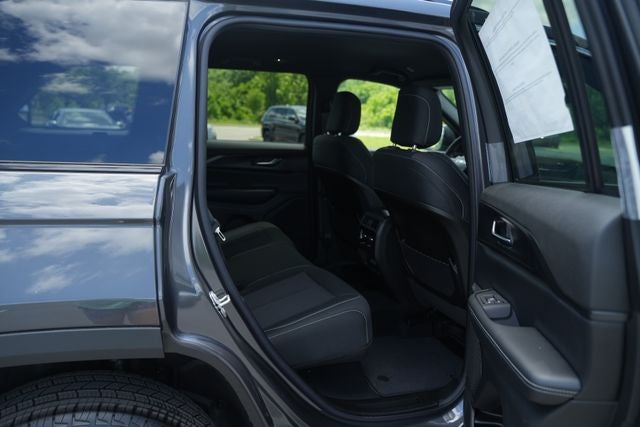 2026 Jeep Grand Cherokee GRAND CHEROKEE LAREDO 4X4