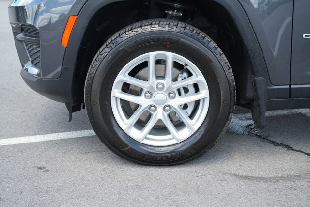 2026 Jeep Grand Cherokee GRAND CHEROKEE LAREDO 4X4