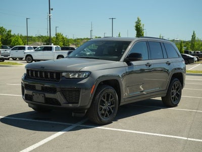 2026 Jeep Grand Cherokee GRAND CHEROKEE LAREDO ALTITUDE 4X4