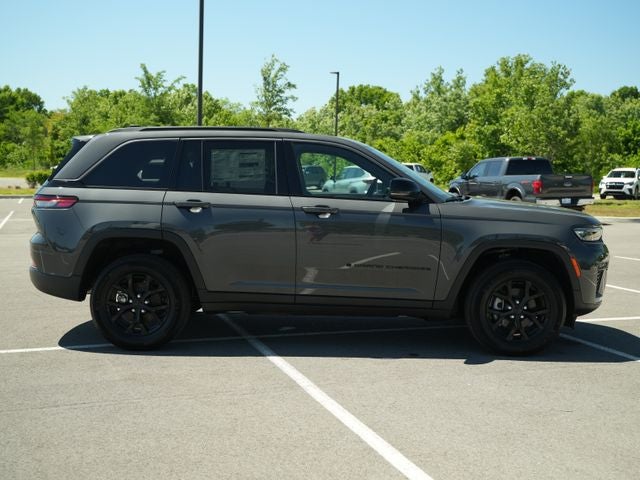 2026 Jeep Grand Cherokee GRAND CHEROKEE LAREDO ALTITUDE 4X4