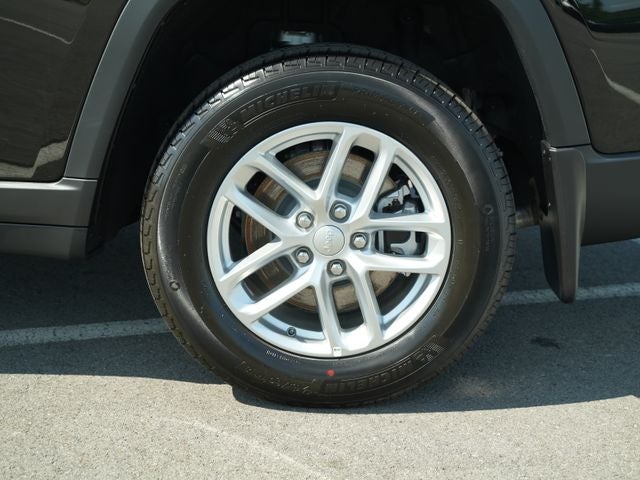 2026 Jeep Grand Cherokee GRAND CHEROKEE L LAREDO X 4X4