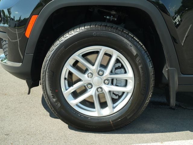 2026 Jeep Grand Cherokee GRAND CHEROKEE L LAREDO X 4X4